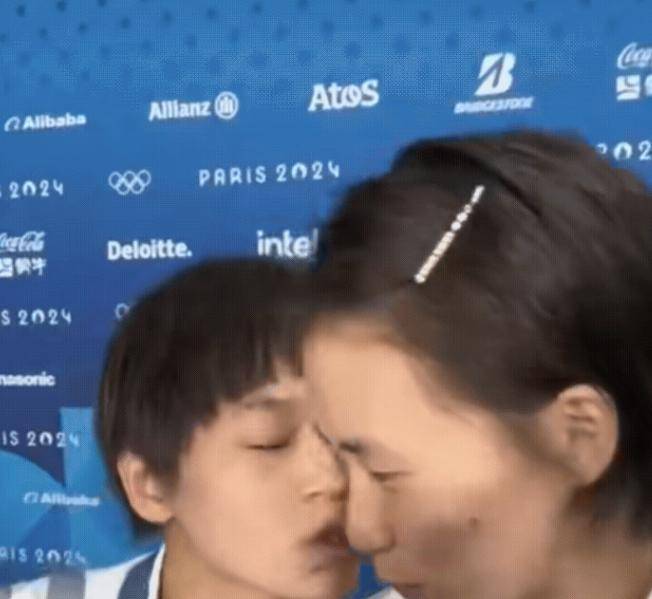 还有一回, 当她瞅见郭, 勇气